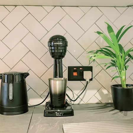 2bdr Amalfi Blue In Larnaca! - Mackenzie Area & Pet Friendly! * Larnaca