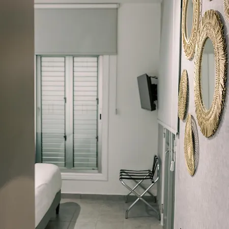 2bdr Amalfi Blue In Larnaca! - Mackenzie Area & Pet Friendly! アパート ラルナカ
