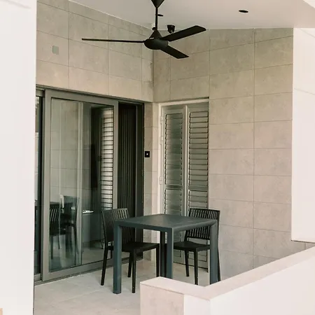 2bdr Amalfi Blue In Larnaca! - Mackenzie Area & Pet Friendly! Apartament Larnaca