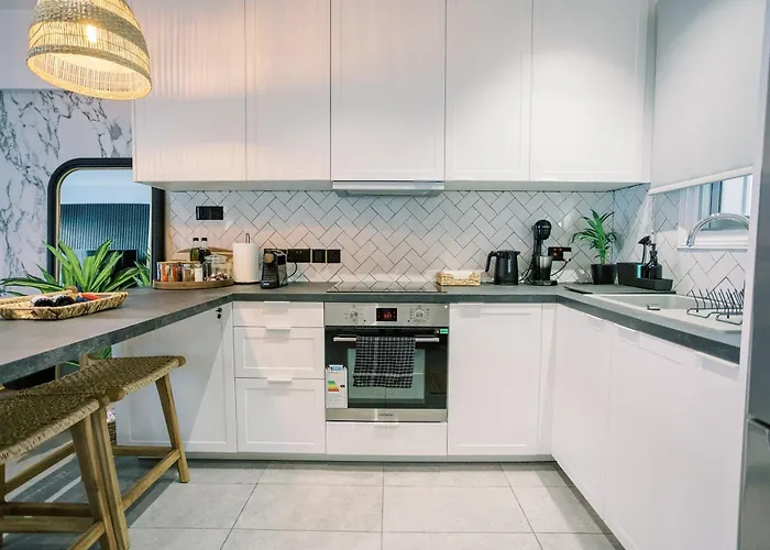 Appartamento 2bdr Amalfi Blue In Larnaca! - Mackenzie Area & Pet Friendly! *