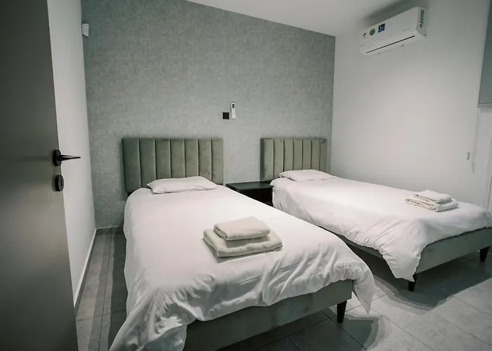 2bdr Amalfi Blue In Larnaca! - Mackenzie Area & Pet Friendly! Appartamento Larnaca