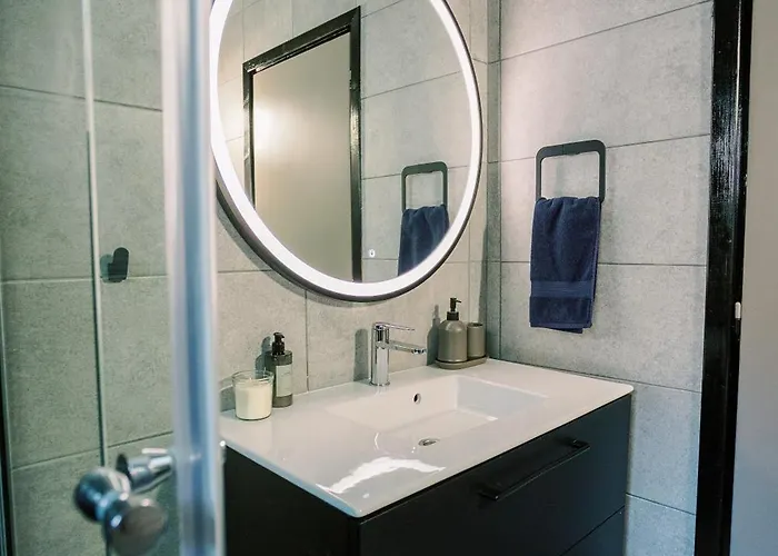 2bdr Amalfi Blue In Larnaca! - Mackenzie Area & Pet Friendly!