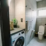 2bdr Amalfi Blue In Larnaca! - Mackenzie Area & Pet Friendly! Larnaca