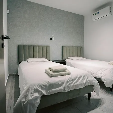 2bdr Amalfi Blue In Larnaca! - Mackenzie Area! *