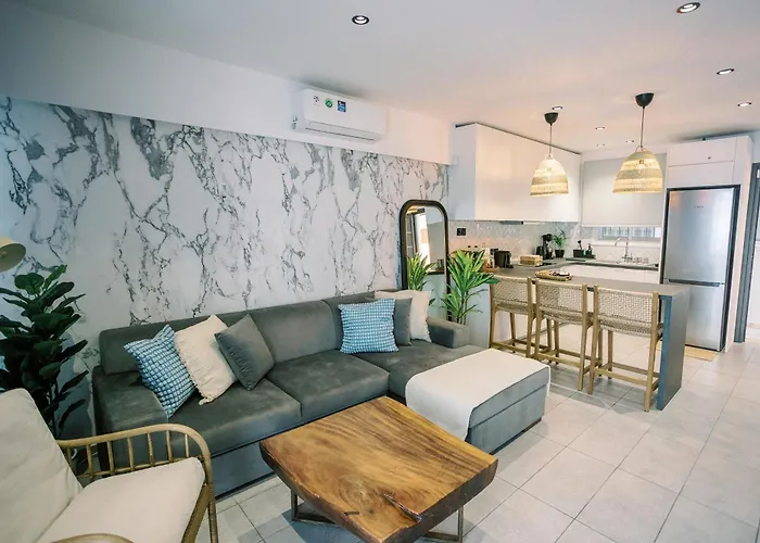 2bdr Amalfi Blue In Larnaca! - Mackenzie Area! Larnaka