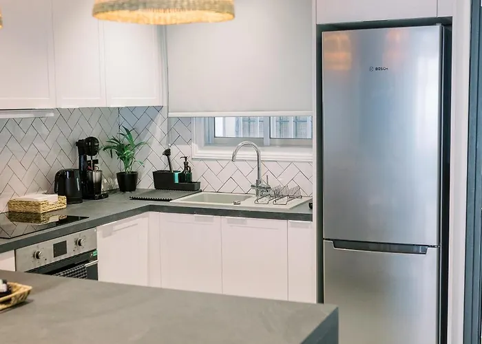 Apartment 2bdr Amalfi Blue In Larnaca! - Mackenzie Area & Pet Friendly!